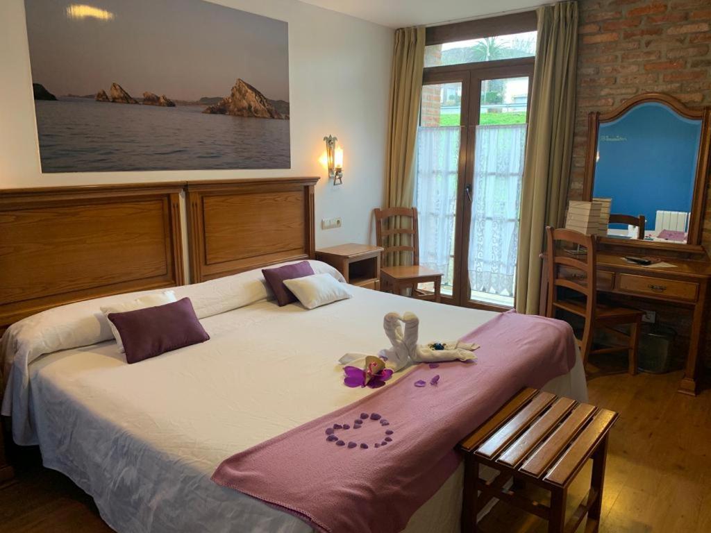 Hotel Marfrei Hinojedo المظهر الخارجي الصورة