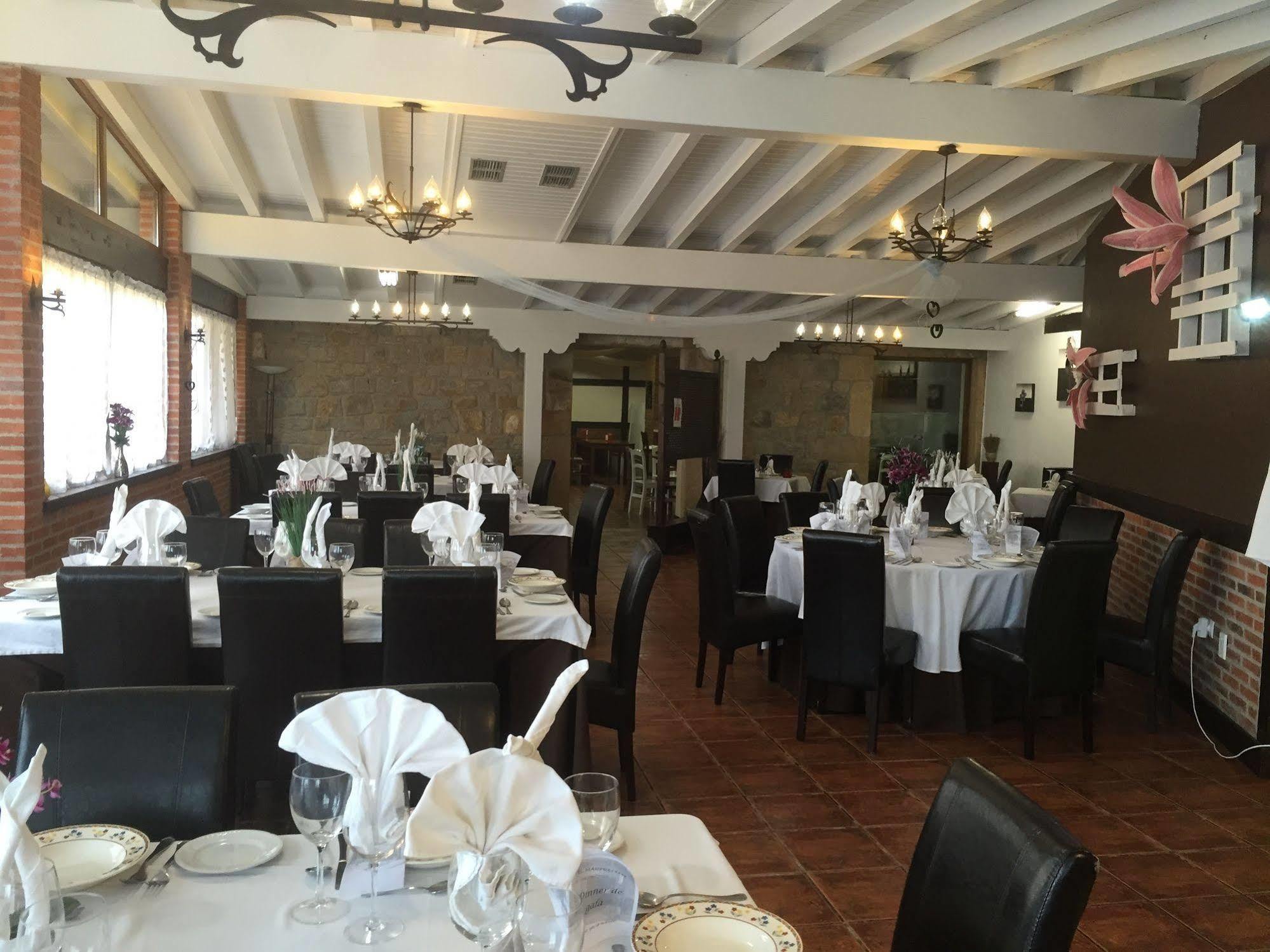Hotel Marfrei Hinojedo المظهر الخارجي الصورة